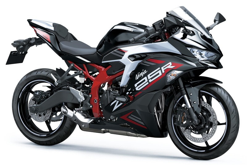 Ninja ZX-25R SE（メタリックスパークブラック×パールフラットスターダストホワイト）