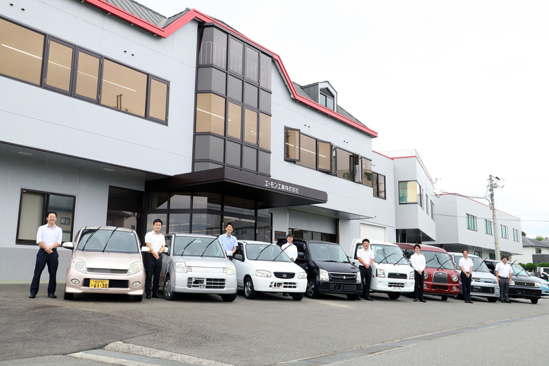 10台の軽自動車を被災地へ寄付