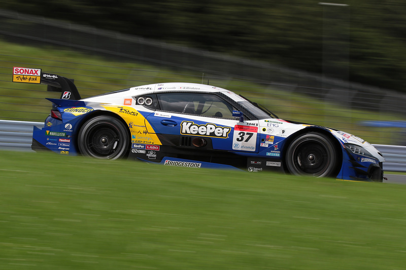 SUPER GT開幕戦を圧勝したGRスープラ。写真はGT500クラスを優勝した37号車 KeePer TOM'S GR Supra（平川亮/ニック・キャシディ組）