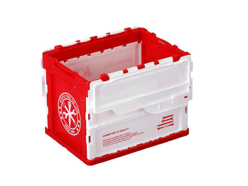 フタには簡易ロック機構が搭載され、中身が飛び出す心配がない