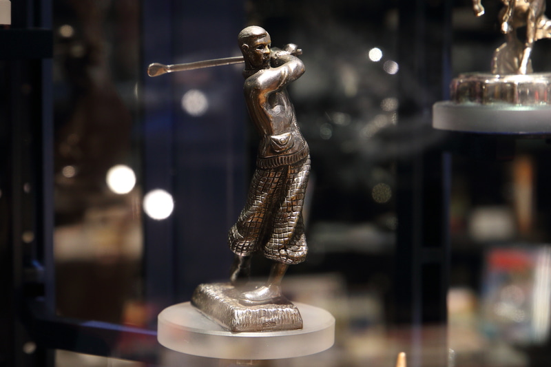 はじめはアフターパーツだったというカーマスコット。オーナーがクルマに自分らしい個性を求める気持ちは昔も今も変わらないようです