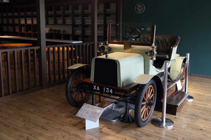 乗車可能な ローバー6HP（1907年 イギリス）※現在展示中