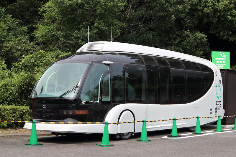愛・地球博開催時に運行された大型低公害バスIMTS
