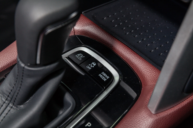 新型カローラ クロスのインテリア