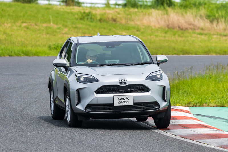 ガソリン仕様の「G」（シルバーメタリック）