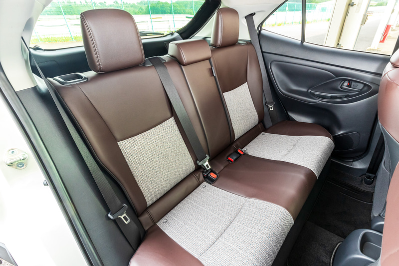 内装は上級モデルとなるHYBRID Zで、内装色はブラウン