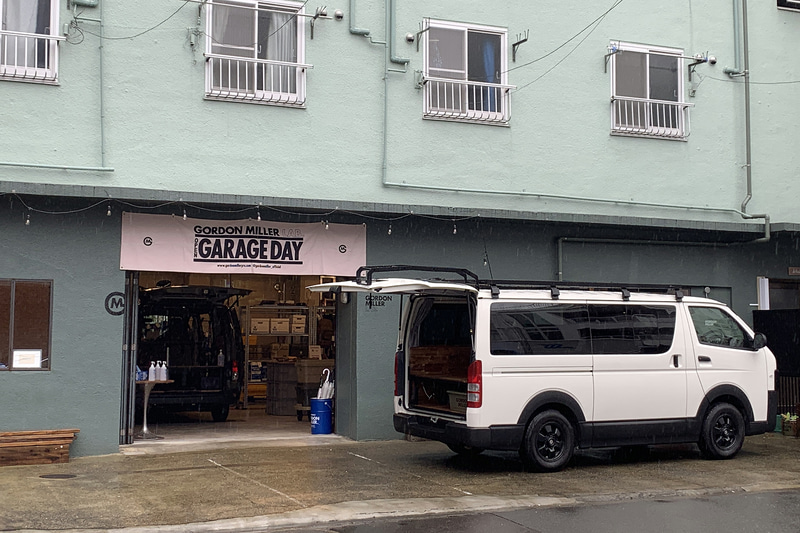 東京都世田谷区駒沢3-1-15 1Fにある「GORDON MILLER LAB.（ゴードン ミラーラボ）は、7月23日～24日限定で一般開放イベント「GORDON MILLER LAB. OPEN GARAGE DAY」を開催中。今回は2回目の開催で、次回の開催などについてはゴードン ミラーの公式サイトやインスタグラムで行なう予定。秋ごろに開催する予定という