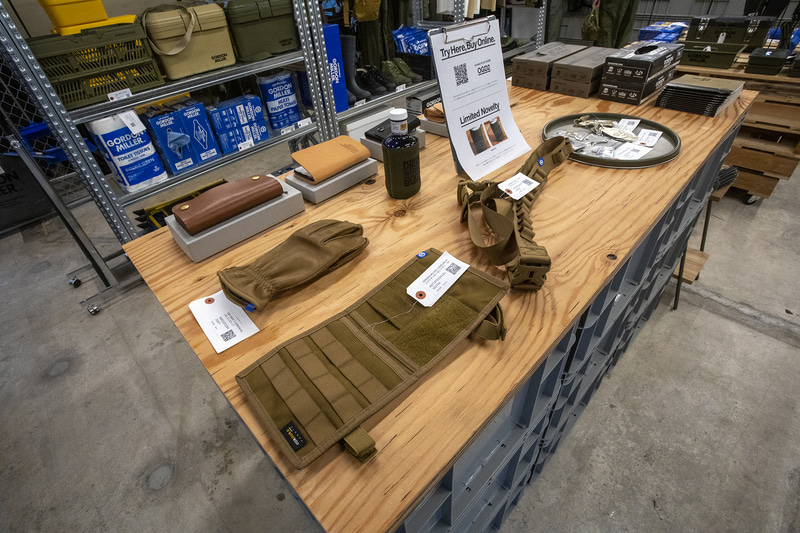 会場内の様子。ゴードン ミラーの製品はクルマ系とウエア商品をそれぞれ異なる店舗で取り扱っているが、それらを一堂に集め、ブランドとしての魅力をもっと伝えたいという気持ちからこのイベントを開催しているとのこと