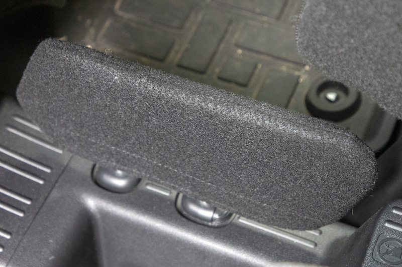 セパレーターを外せばゴミ箱を置くスペースはできそうだが、容易に外せつつ走行時に動かないようにするのが面倒そう