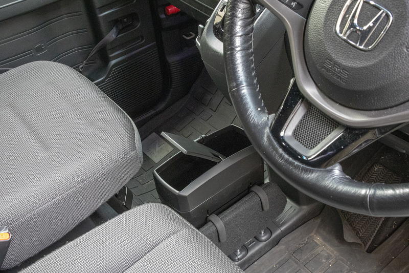 しかし、今後、ますますレジ袋をもらわないことが当たり前になり、マスク着用の日常も続くようなら、これから発売される新型車にはゴミ箱が標準装備になったりするのかもしれない!?