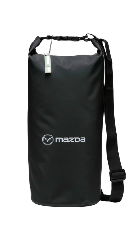 マツダ純正用品の「車中泊セット」