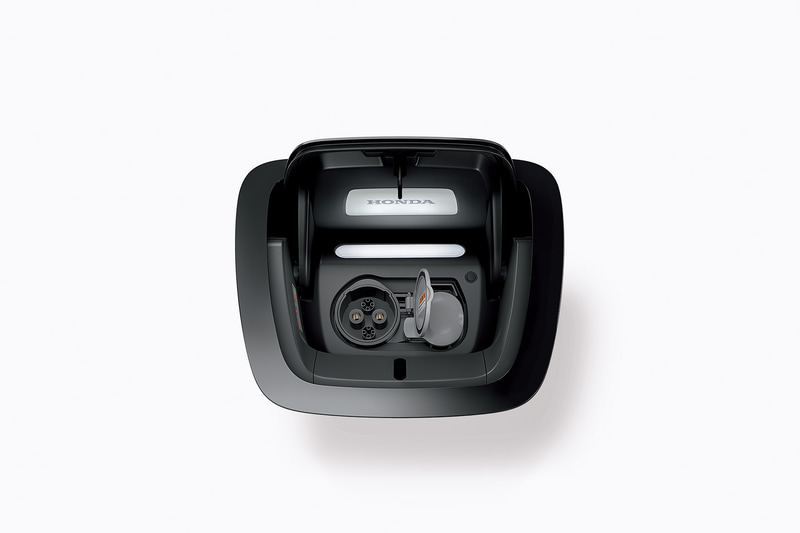 充電/給電ポート