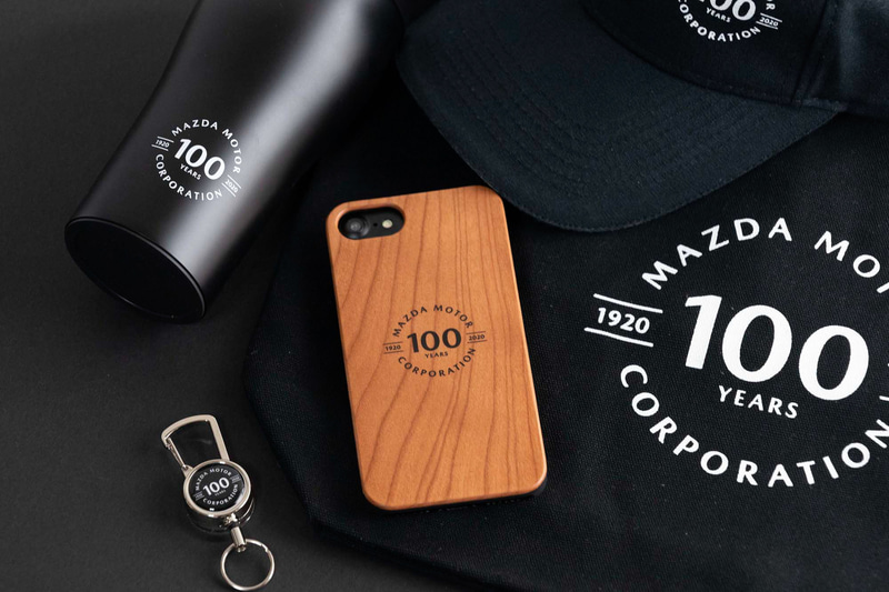 マツダ100th Anniv. Wood iPhoneケース
