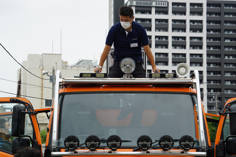 キャビンから天井へアクセスすることもできる