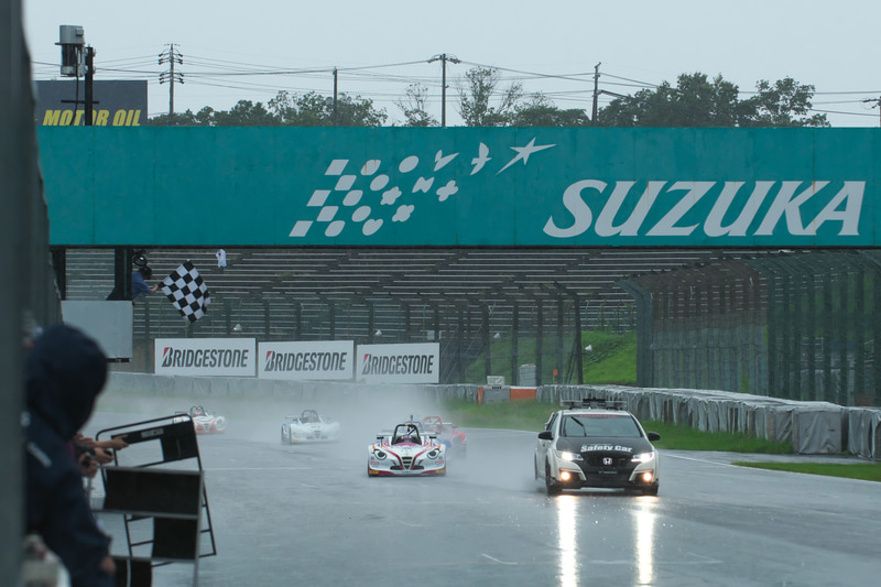 セーフティカーが入りそのままレース終了に