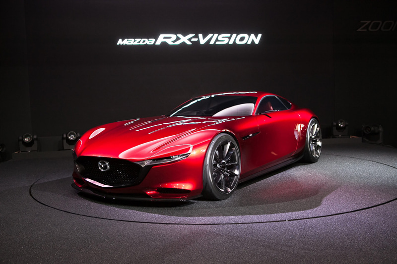 2015年の東京モーターショーで公開されたコンセプトカー「MAZDA RX-VISION」