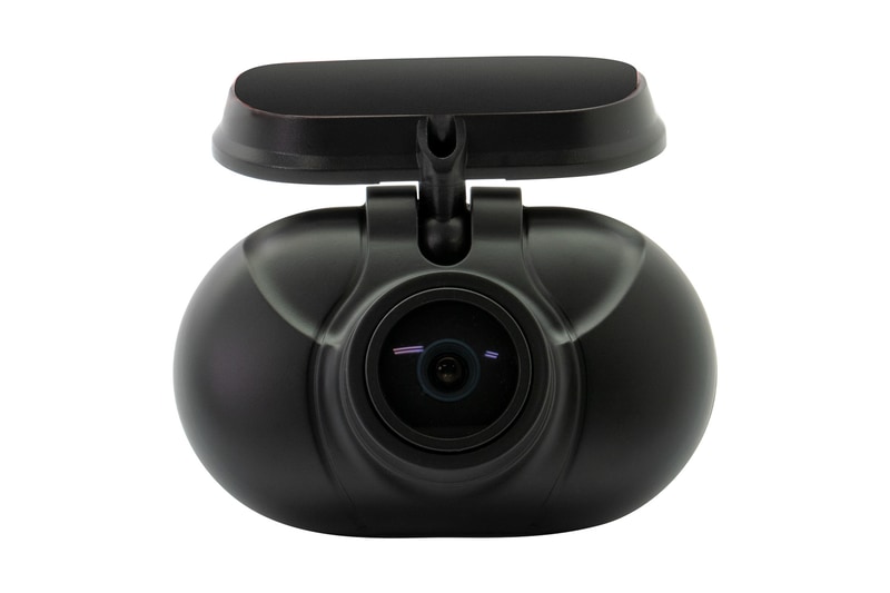 車両後方用のリアカメラもフルHD画（1920×1080）に対応