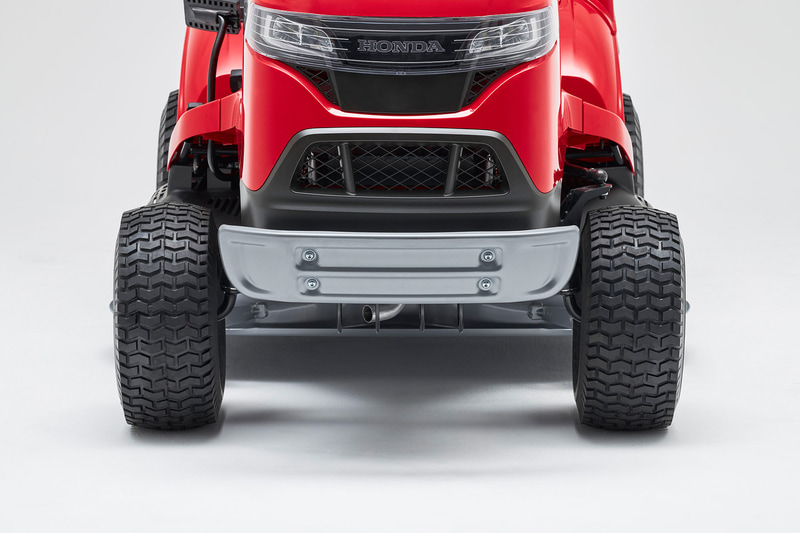 LEDヘッドライトを採用