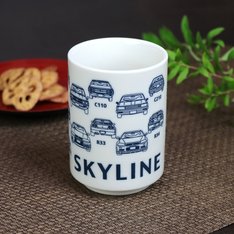 歴代スカイラインが描かれた湯呑み