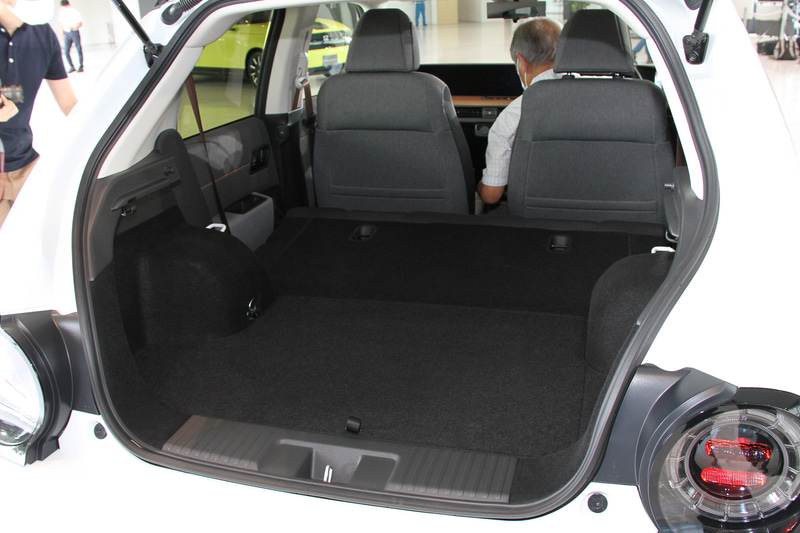 Honda eのインテリア