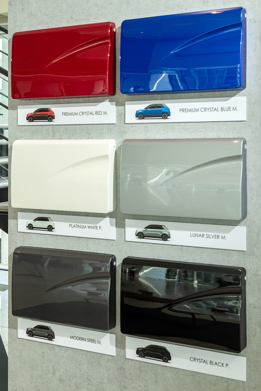 ボディカラーラインアップ