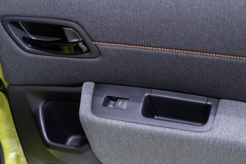 パワーウィンドウのスイッチ