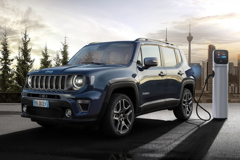 「レネゲード 4xe」