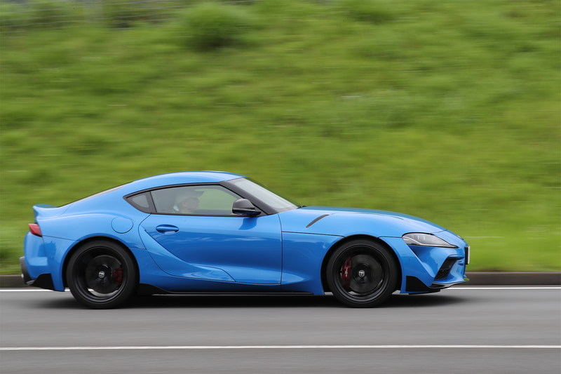 ホライズンブルーのボディカラーとなる特別仕様車のRZ“Horizon blue edition”。すでに予約受注で完売している