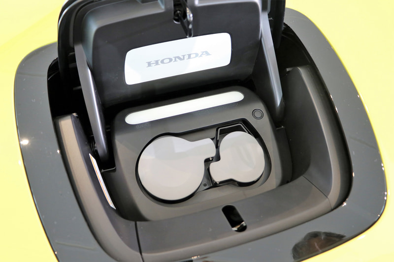 チャージリッドのデザインにもこだわった