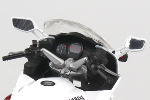 完成品 アオシマCB1300P 1/12（白バイ） 警視庁 完成品で安い！警視庁 白バイ CB1300P 青島文化教材社 - YouTube