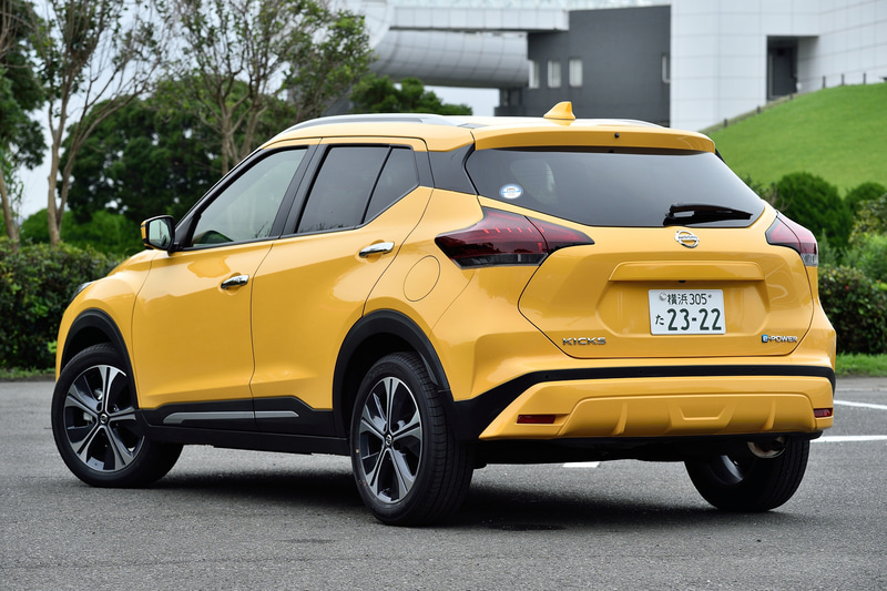 試乗したのは「X」グレードでモノカラーの「サンライトイエロー」