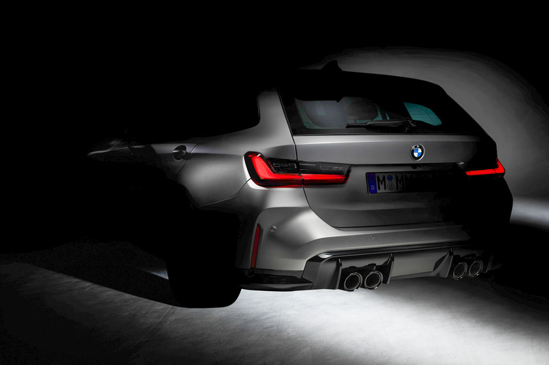 新型モデル「M3ツーリング」のティザー写真
