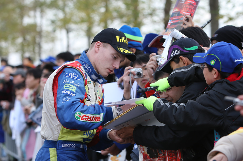 選手が出てきてこんなサービスに出会えたらラッキー！