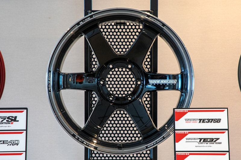 VOLK RACING TE37ウルトララージツアラー（鍛造）