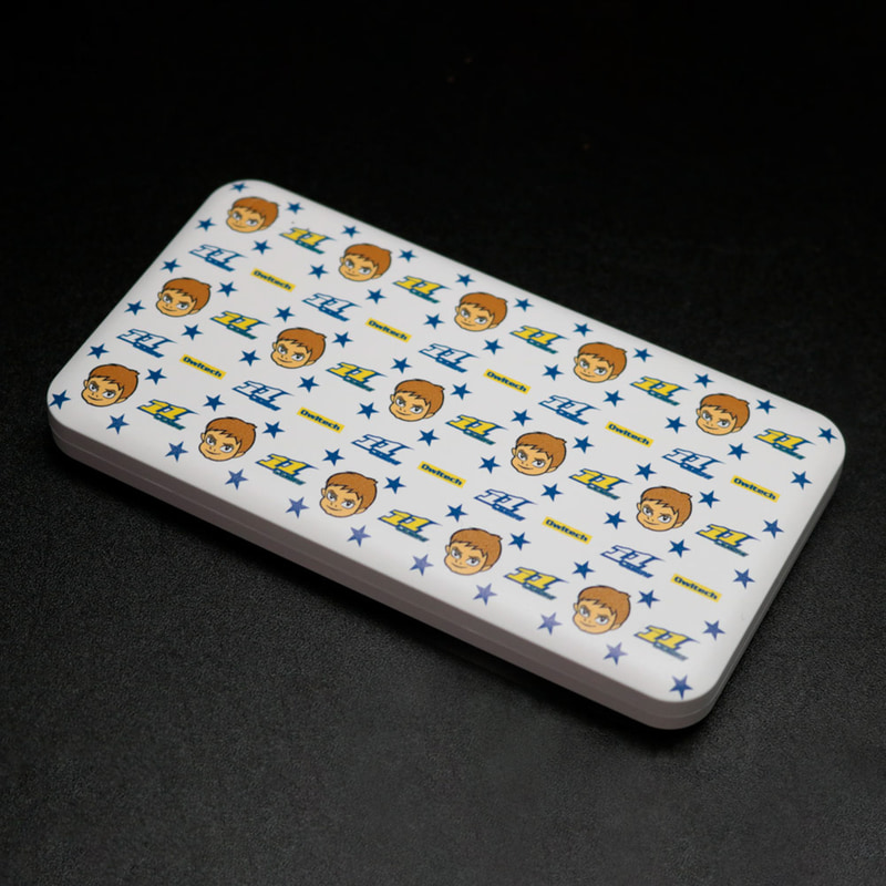 5000mAhモバイルバッテリー：3300円、10000mAhモバイルバッテリー：4400円