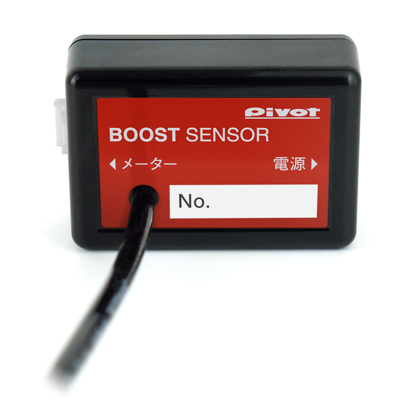 センサータイプにはそれぞれ専用のセンサーが付属する。写真左から温度、油圧、ブーストセンサー