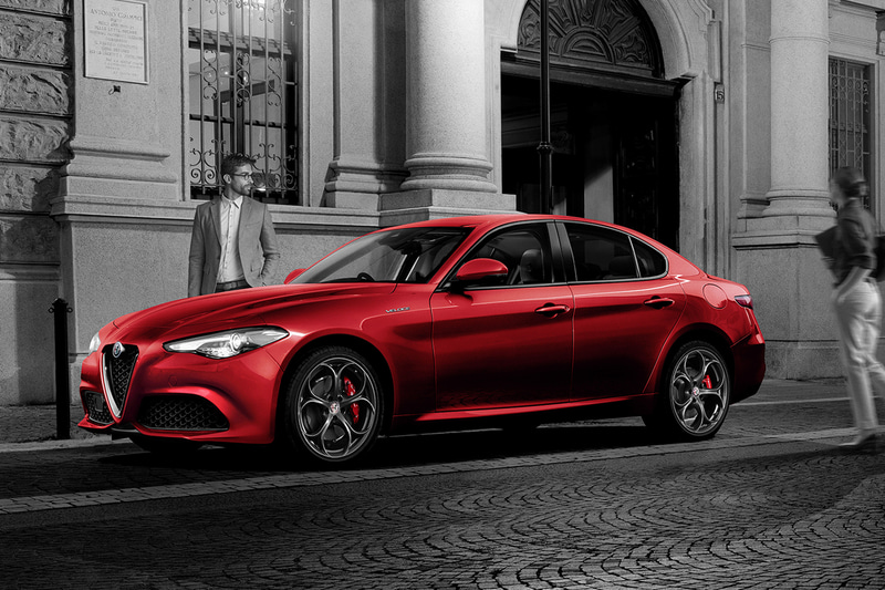 プレミアムスポーツサルーン「ジュリア」