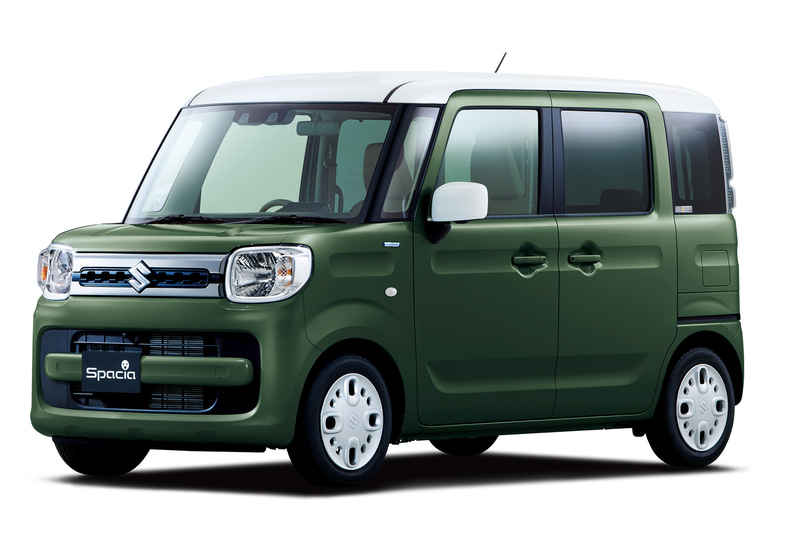 「スペーシア」「スペーシア カスタム」「スペーシア ギア」を一部仕様変更。画像は新色のクールカーキパールメタリック ホワイト2トーンルーフ