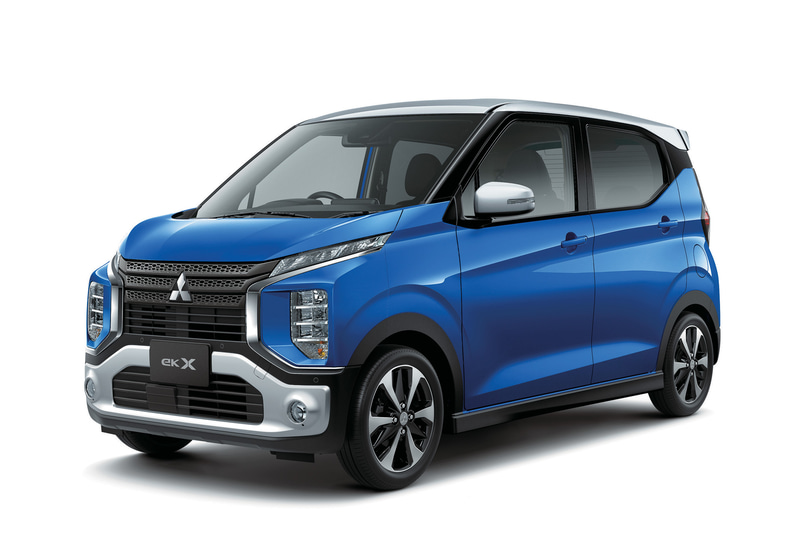 eKクロス（新色のサファイアブルーメタリック/スターリングシルバーメタリック）