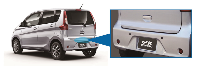 前後のバンパーにセンサーを搭載する