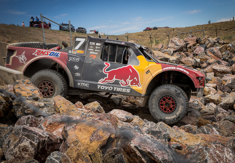 「OPEN COUNTRY MT-R」を装着したブライス・メンジス選手チームが総合優勝