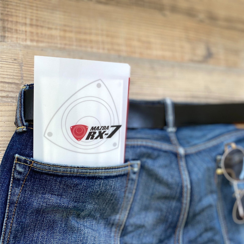 使いやすいポケットに収まるサイズ