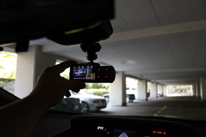 中央だと下過ぎて上部から20%の範囲を逸脱してしまうのでNG