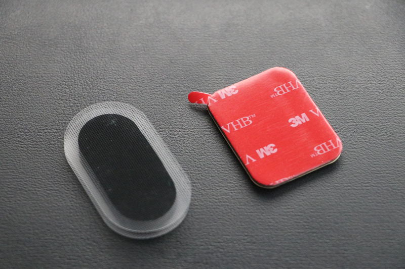 両面テープも前後ともに予備が入っているので安心