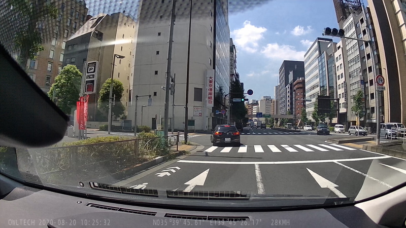 パソコン内蔵の動画ソフトなどで再生可能。かなりの高画質だと分かる。スタンプ機能でオンになっている情報が画面の下のほうに表示されている