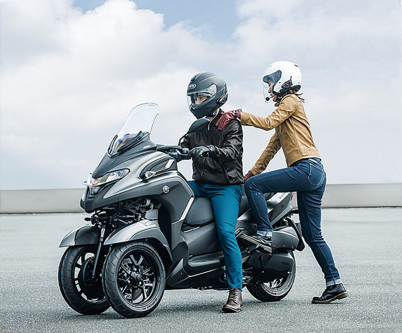 後席に人が乗るときなども車体が傾かないので安心