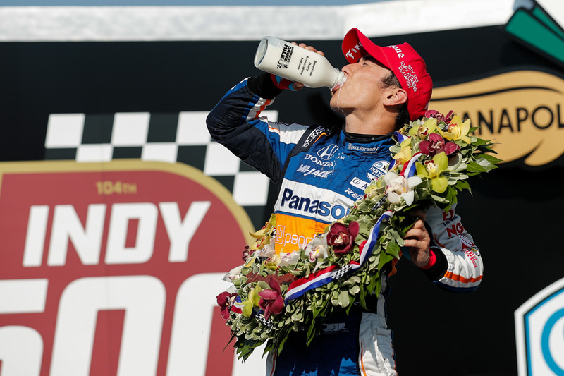 自身2度目のインディ500優勝を果たした佐藤琢磨選手