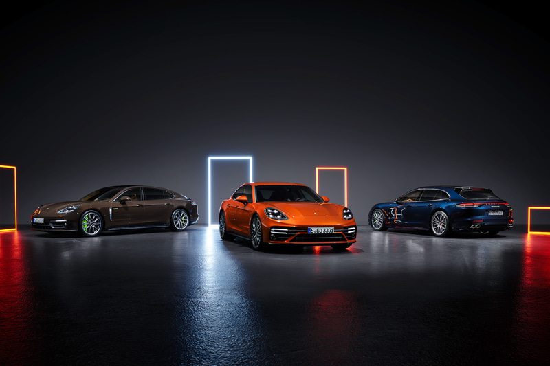「パナメーラ」の改良モデルを世界初公開