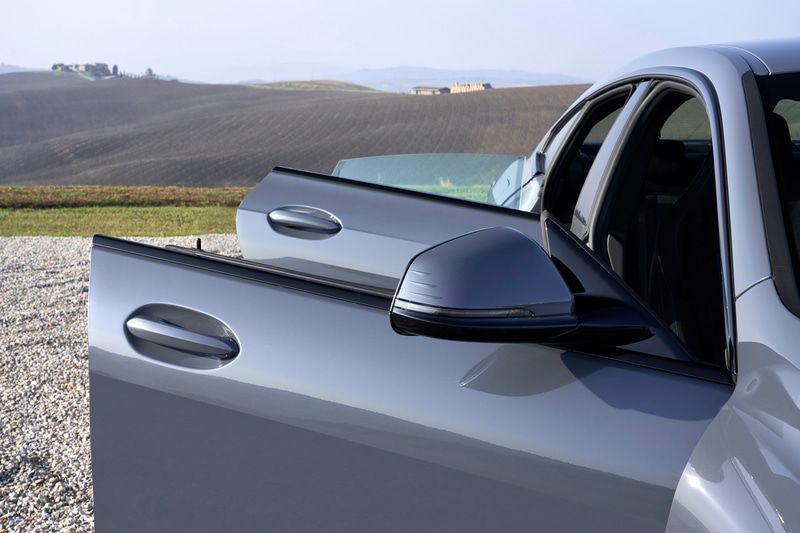 クーペならではのスタイルを際立たせたモデル