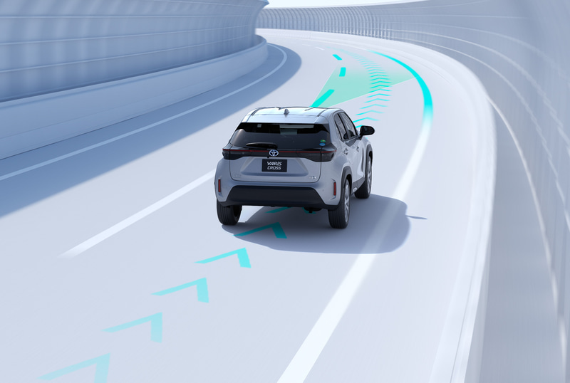 同一車線内中央を走行できるよう操舵を支援するレーントレーシングアシスト